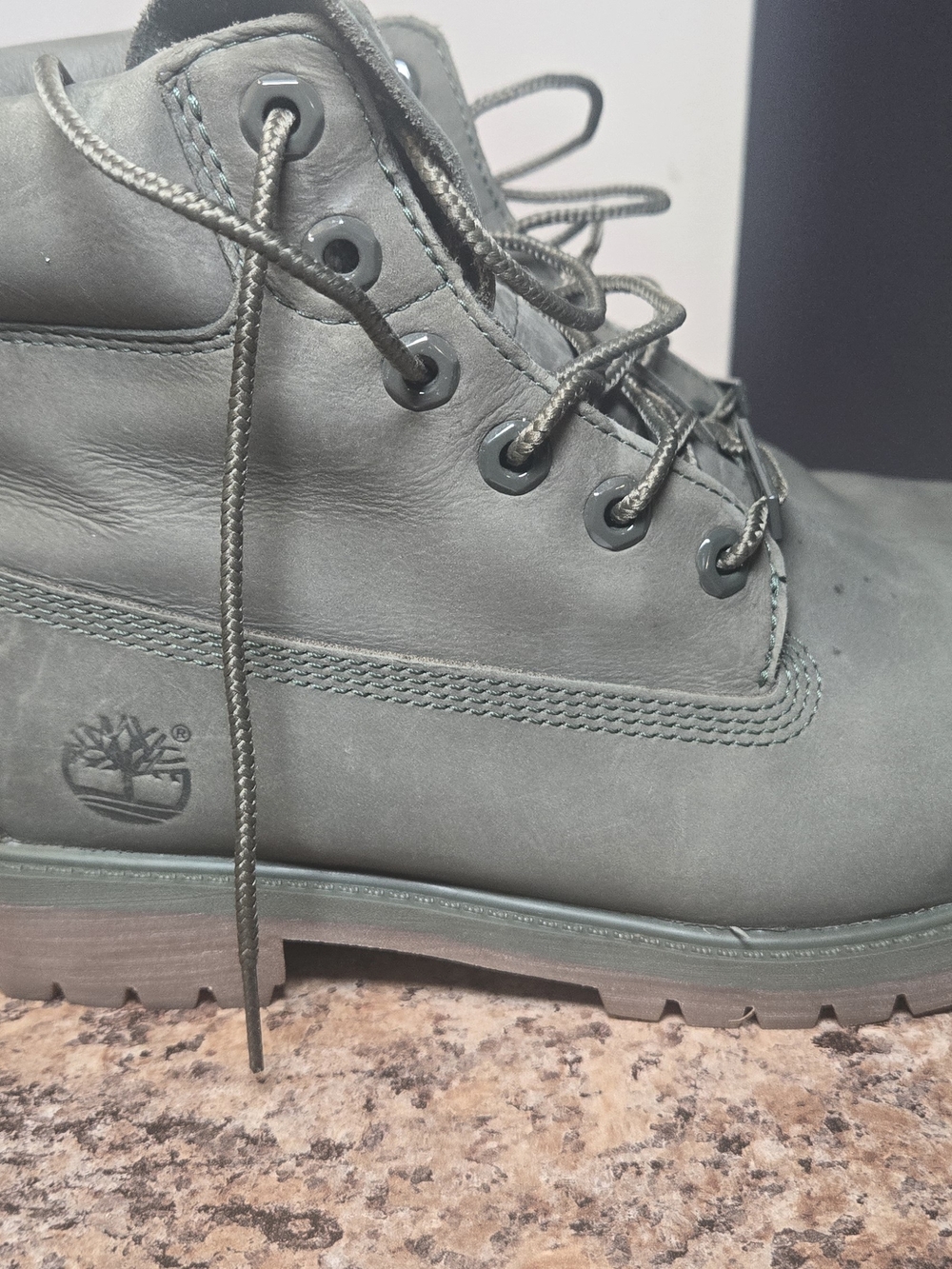 Timberland 6-Inch Boot in Olive Green